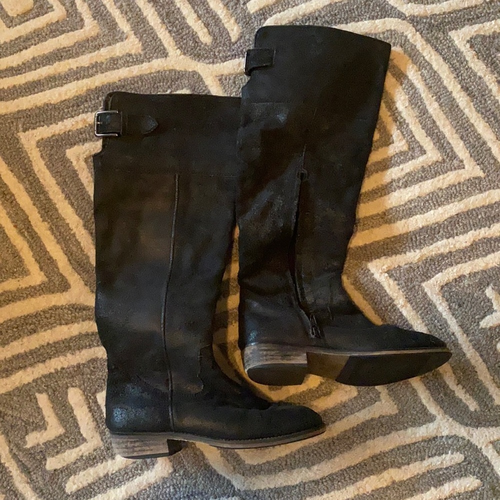 Black knee high boots